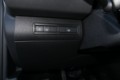 foto: Peugeot 308 ehdi 2014 controles electr [1280x768].JPG
